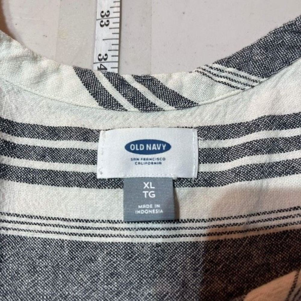 Old Navy Women's Striped Linen Blend V-Neck Tie Front Dress Gray White‎ Size XL - Picture 4 of 10